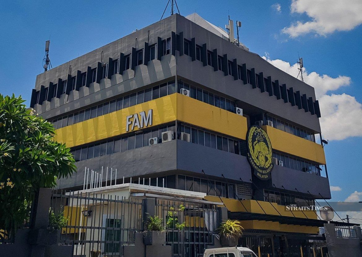 Thông tin mới nhất vụ FIFA “phanh phui” bóng đá Malaysia gian lận nhập tịch