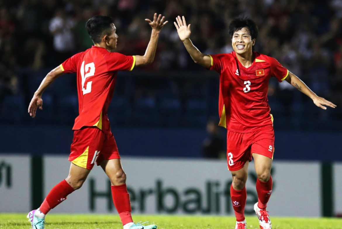 Tuyển Lào – Tuyển Việt Nam: Chiến thắng đẹp trên xứ “Triệu voi”?