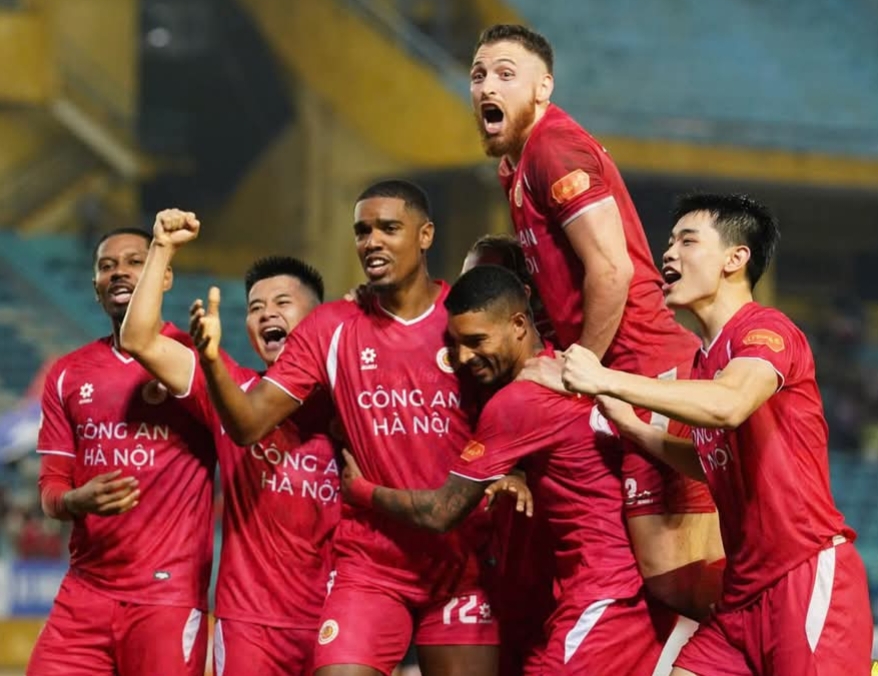 2 khoảnh khắc VAR định đoạt, CAHN nhọc nhằn khuất phục PVF-CAND