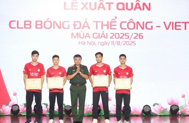 4 cầu thủ Viettel được Bộ Quốc phòng khen thưởng