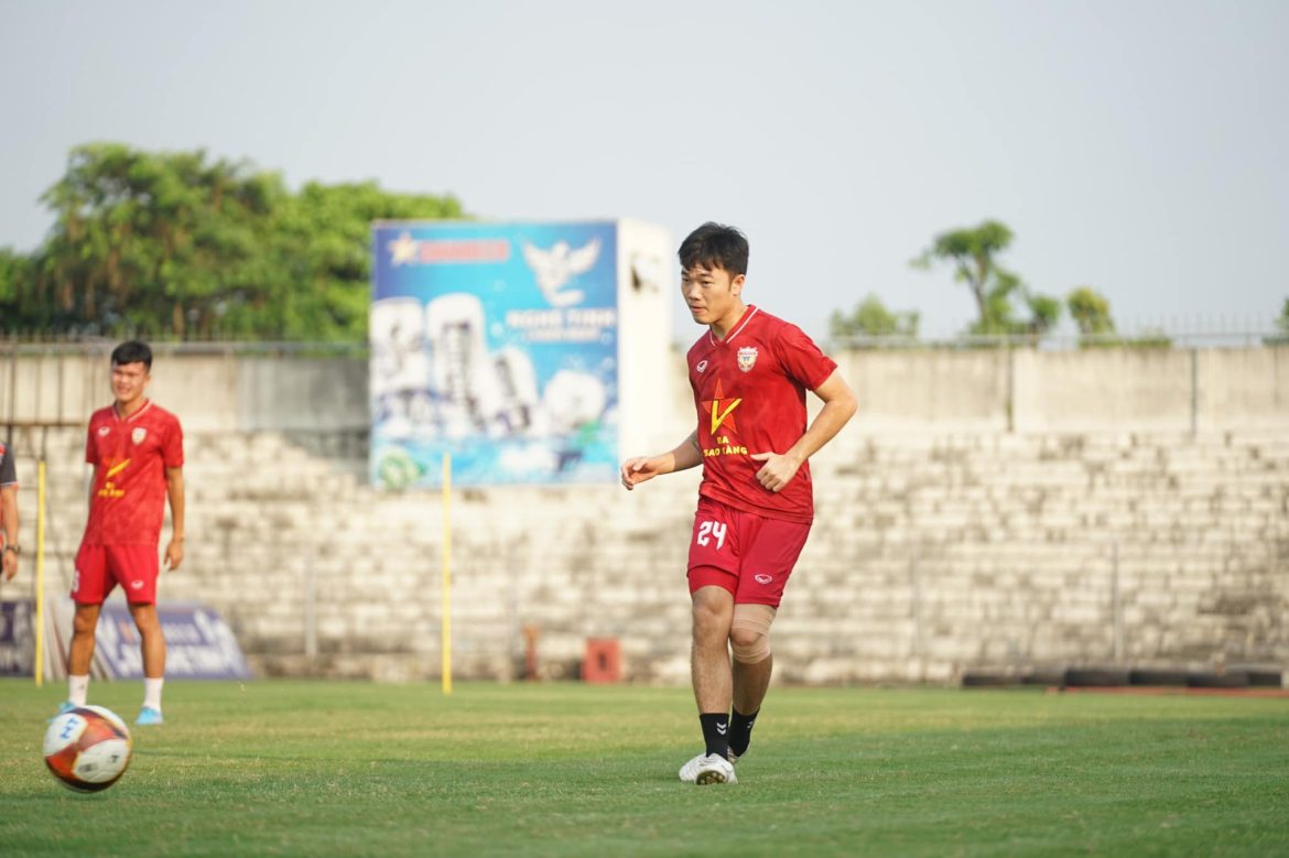 5 cầu thủ Hà Tĩnh bị tạm giữ, Xuân Trường công khai quan điểm