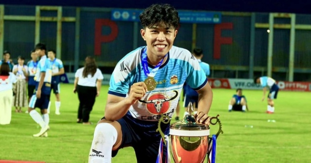 Bầu Đức chặn đề nghị chuyển nhượng, giữ chân Lý Đức và Trung Kiên