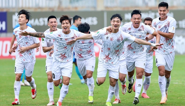 Biến động V-League: Quảng Nam bỏ giải, PVF-CAND dũng cảm lên hạng