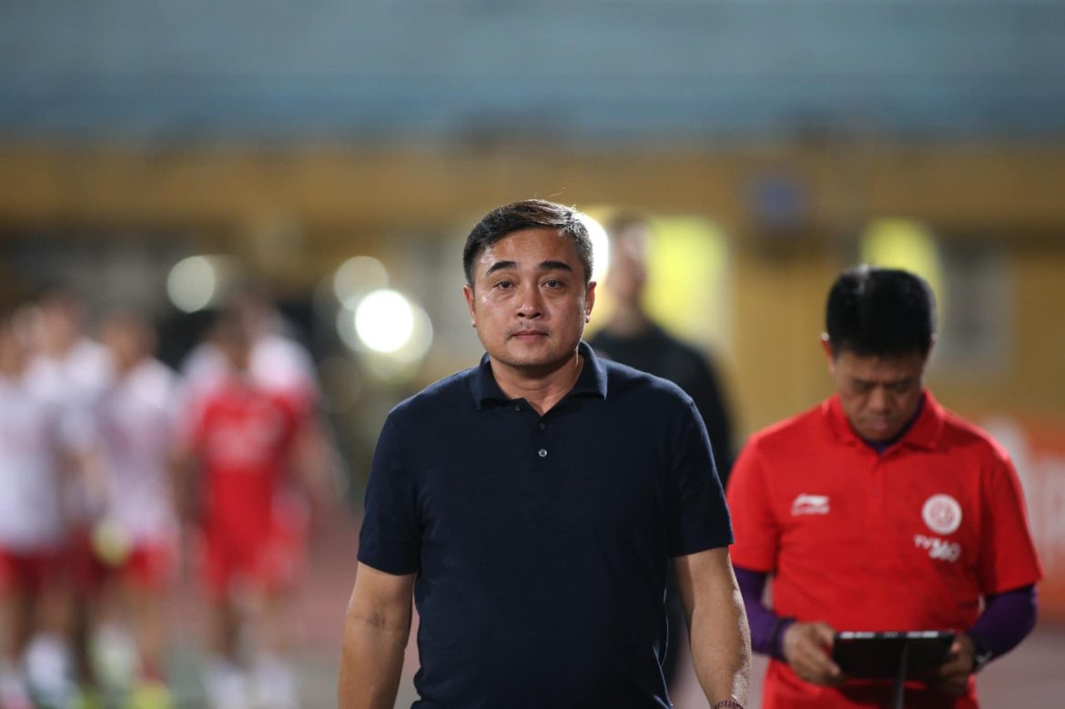 “Bóng đá Việt Nam cần những người như HLV Troussier”