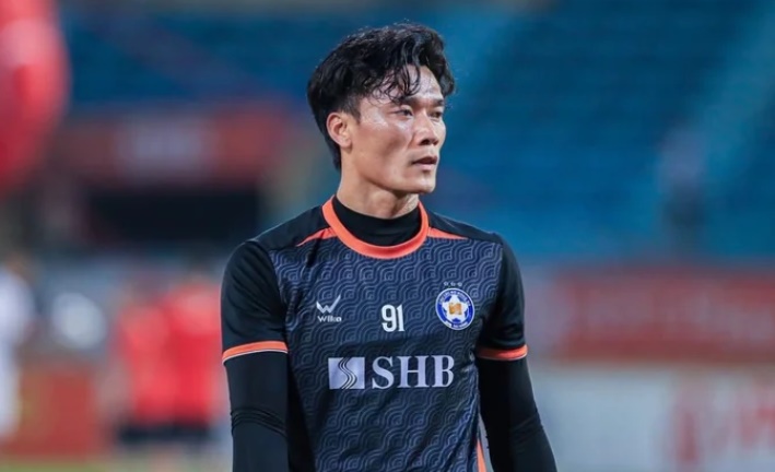 Bùi Tiến Dũng thở phào, may mắn không phải phẫu thuật chấn thương