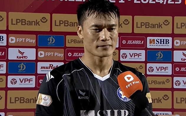 Bùi Tiến Dũng tiếc nuối khi SHB Đà Nẵng mất điểm phút cuối