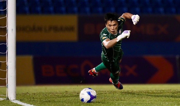 Đà Nẵng giành 1 điểm quý giá, Tiến Dũng vẫn lo rớt hạng