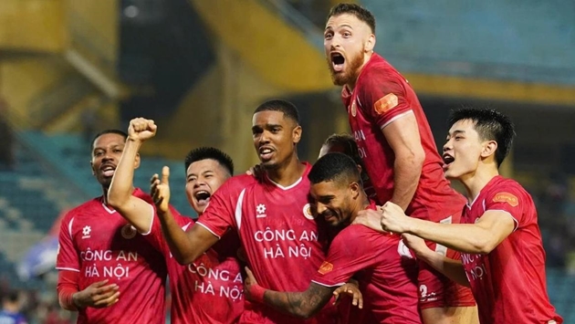 Đẳng cấp của Quang Hải giúp CAHN khẳng định tham vọng vô địch