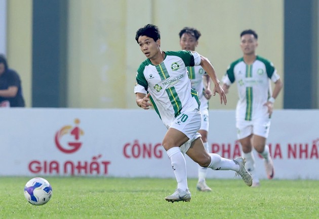 Điểm tin bóng đá Việt Nam 27/10: Công Phượng, Tuấn Anh được ủng hộ lên tuyển; HLV HAGL tiếc nuối vì mất chiến thắng