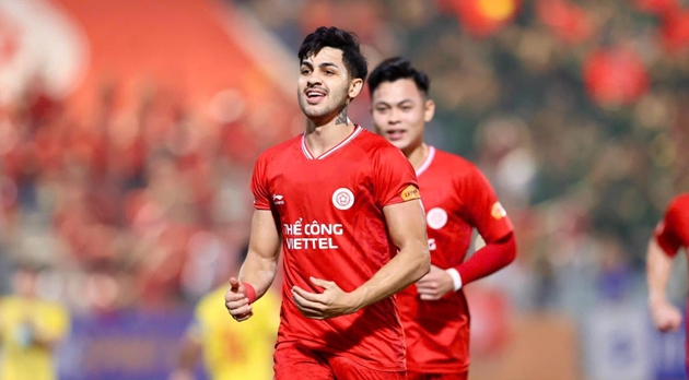 Điểm tin bóng đá Việt Nam 28/3: V-League tăng suất ngoại binh; Pendant Quang Vinh nhận quốc tịch Việt Nam