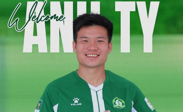 Đội của Công Phượng chiêu mộ tiền vệ từng dự World Cup