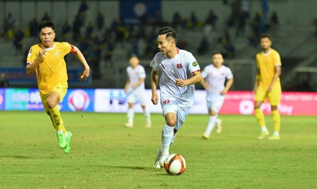 Hải Phòng thua 0-1, chỉ còn hơn vị trí play-off trụ hạng 1 điểm