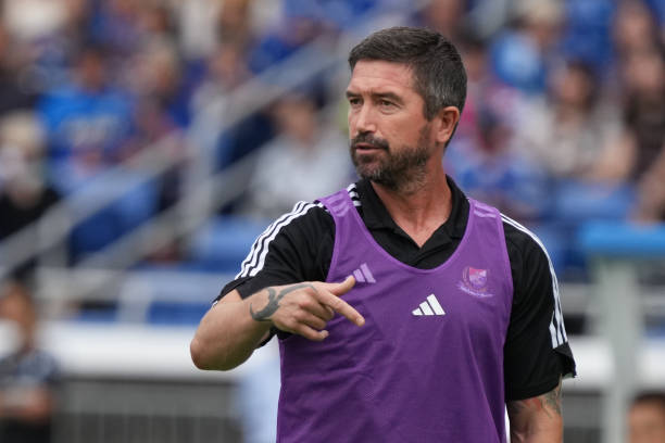 Harry Kewell “đắt hàng” ra sao trước khi gia nhập Hà Nội FC?