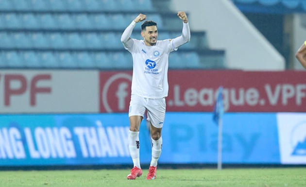 Hendrio gây ấn tượng với HLV Kim Sang Sik