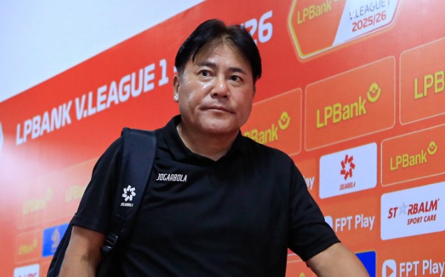 HLV Hà Nội FC thừa nhận thiếu thông tin về CA TPHCM