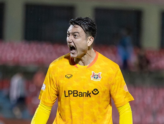 HLV Nam Định thừa nhận Đặng Văn Lâm quá xuất sắc