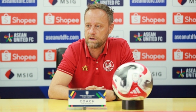 HLV Polking gửi ‘tối hậu thư’ cho Filip Nguyễn