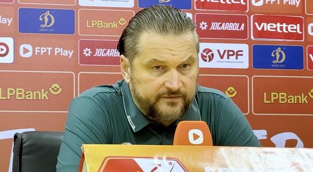 HLV Popov bức xúc sau trận hòa PVF-CAND: “Tôi không còn gì để nói”