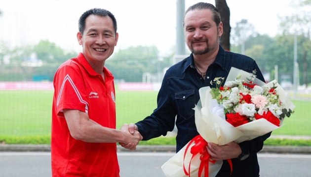 HLV Popov ra mắt Thể Công Viettel, chia sẻ về mục tiêu vô địch