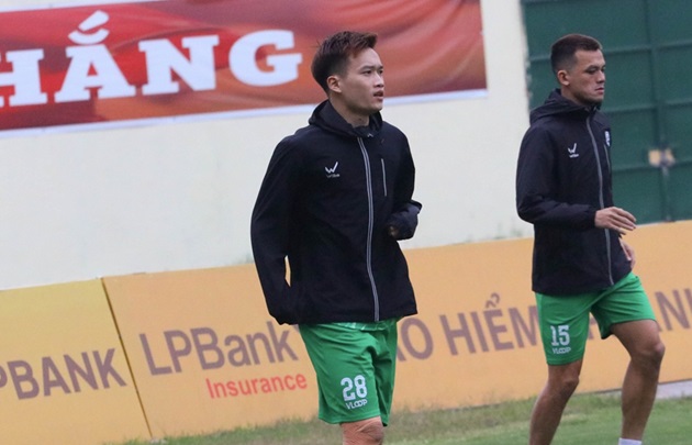 Hoàng Đức dính chấn thương