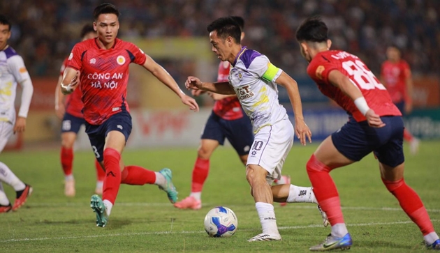 Hy vọng vô địch mong manh của Hà Nội FC