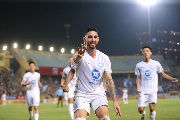 Kevin Phạm Ba mơ khoác áo tuyển Việt Nam như Xuân Son