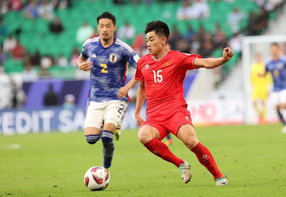 Kỷ luật “Messi Việt Nam”, HLV kể rõ sự tình