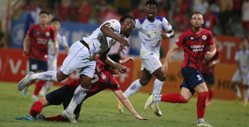 Mặt bằng trình độ cầu thủ gây ảnh hưởng đến tuyển Việt Nam?