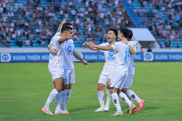 Nam Định cần gì để vô địch V.League ngay vòng 24?