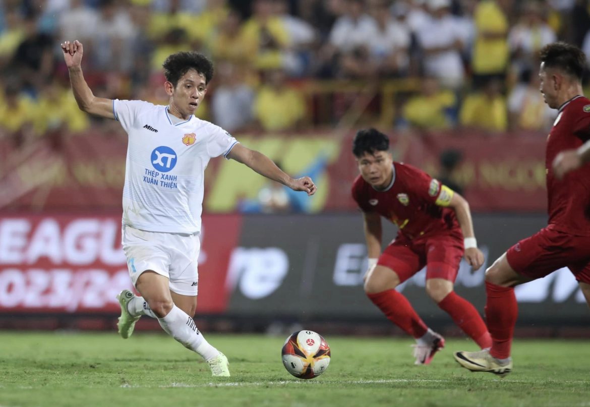 “Nam Định đã chạm 1 tay vào chức vô địch”