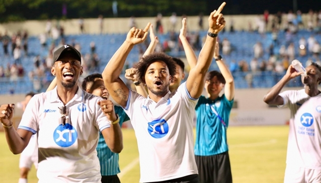 Nam Định vô địch V-League, Xuân Son dẫn đầu danh sách ghi bàn dù chấn thương