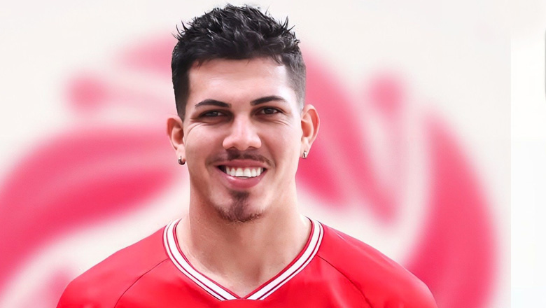 Pha phạm lỗi đắt giá trong trận ra mắt của ngoại binh Viettel