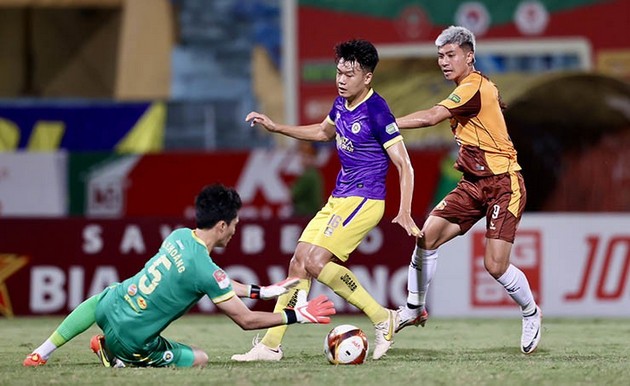 Phơi áo trước Hà Nội, HAGL kết thúc chuỗi trận bất bại