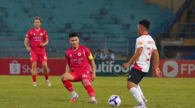 Quang Hải báo tin vui sau chấn thương vai