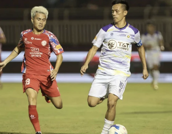 San bằng kỷ lục vô tiền khoáng hậu, Văn Quyết đi vào lịch sử V-League