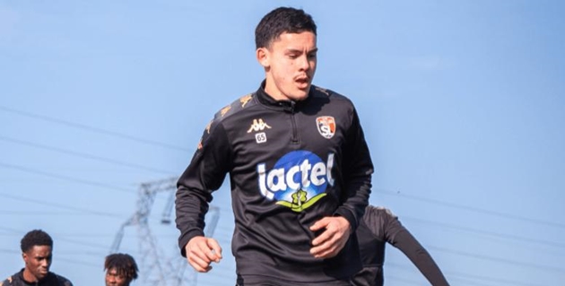 Sao trẻ Ligue 2 gốc Việt cân nhắc về V-League