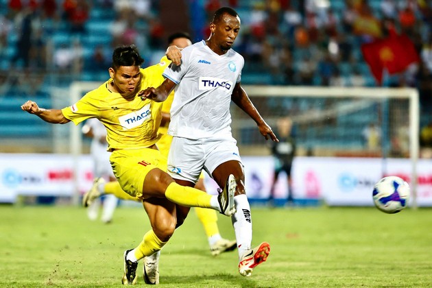 Sát thủ sắp nhập tịch lập cú đúp, Nam Định ẵm Siêu Cúp Quốc gia