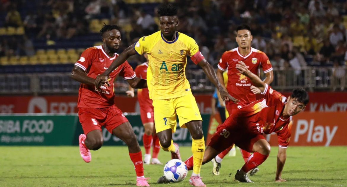 Soi trận SLNA vs Công an TP.HCM: Không còn lép vế