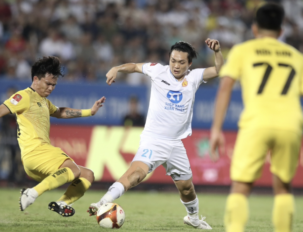 Thảm bại trước Hải Phòng, HLV Nam Định lo ngại vỡ mộng vô địch