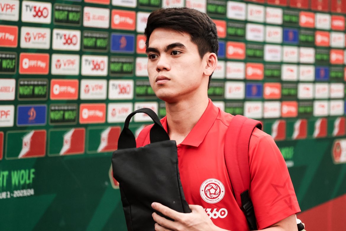Thể Công Viettel giành 1 điểm, HLV lên tiếng về Khuất Văn Khang