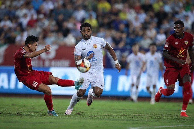 Tiền đạo V.League ghi bàn nhiều thứ 5 thế giới; HAGL chỉ thẳng mục tiêu mùa sau