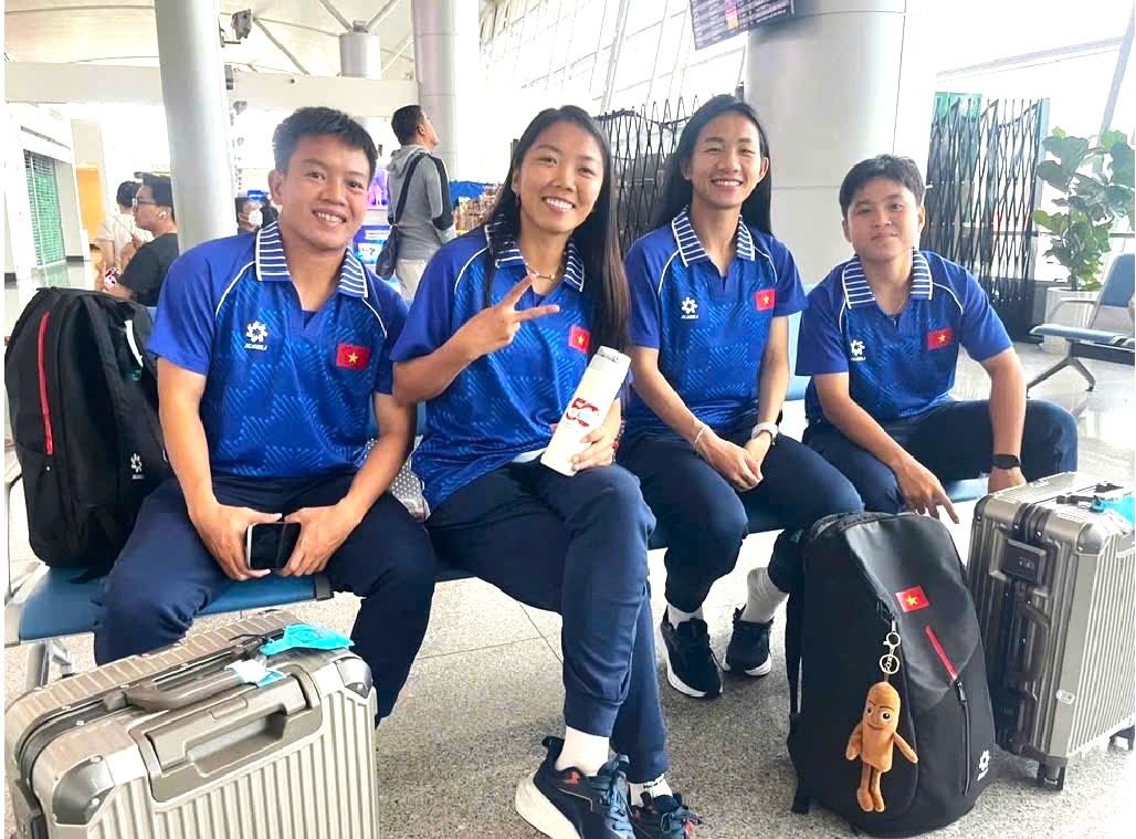 Tuyển nữ Việt Nam lên đường sang Thái Lan tham dự SEA Games 33