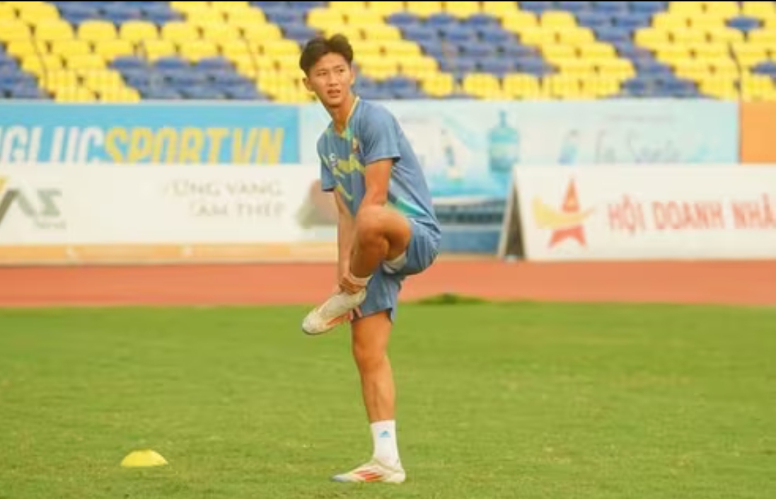 Tuyển thủ Lào làm nên lịch sử ở V-League