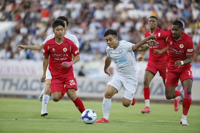 V-League 2025/26: Kịch tính hơn bao giờ hết