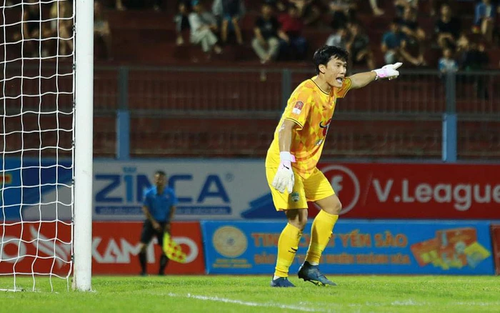 Vì điểm yếu chí mạng, Bùi Tiến Dũng “hết cửa” trở lại ĐT Việt Nam?