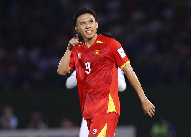 Võ Hoàng Minh Khoa “quay xe” với CAHN vào phút chót