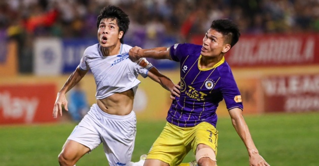 Vòng 24 V-League 2024/25: Căng như dây đàn ở đỉnh và đáy bảng