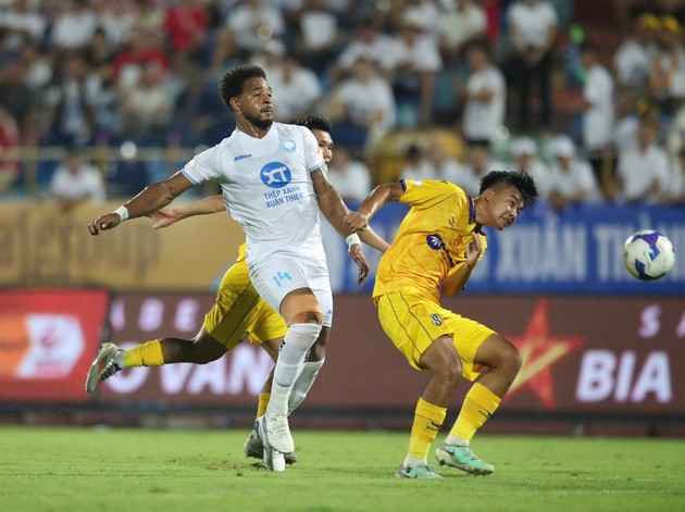 Vòng 4 V.League 19/10: Nguyễn Xuân Son giải hạn; VAR gieo sầu cho CAHN