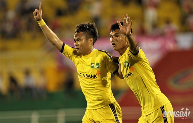 16h30 ngày 18/3, SLNA vs HAGL: Thay đổi hay là chết