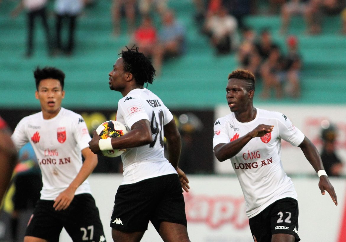 17h30 ngày 25/2, Long An vs HAGL: Bước qua “tâm bão”